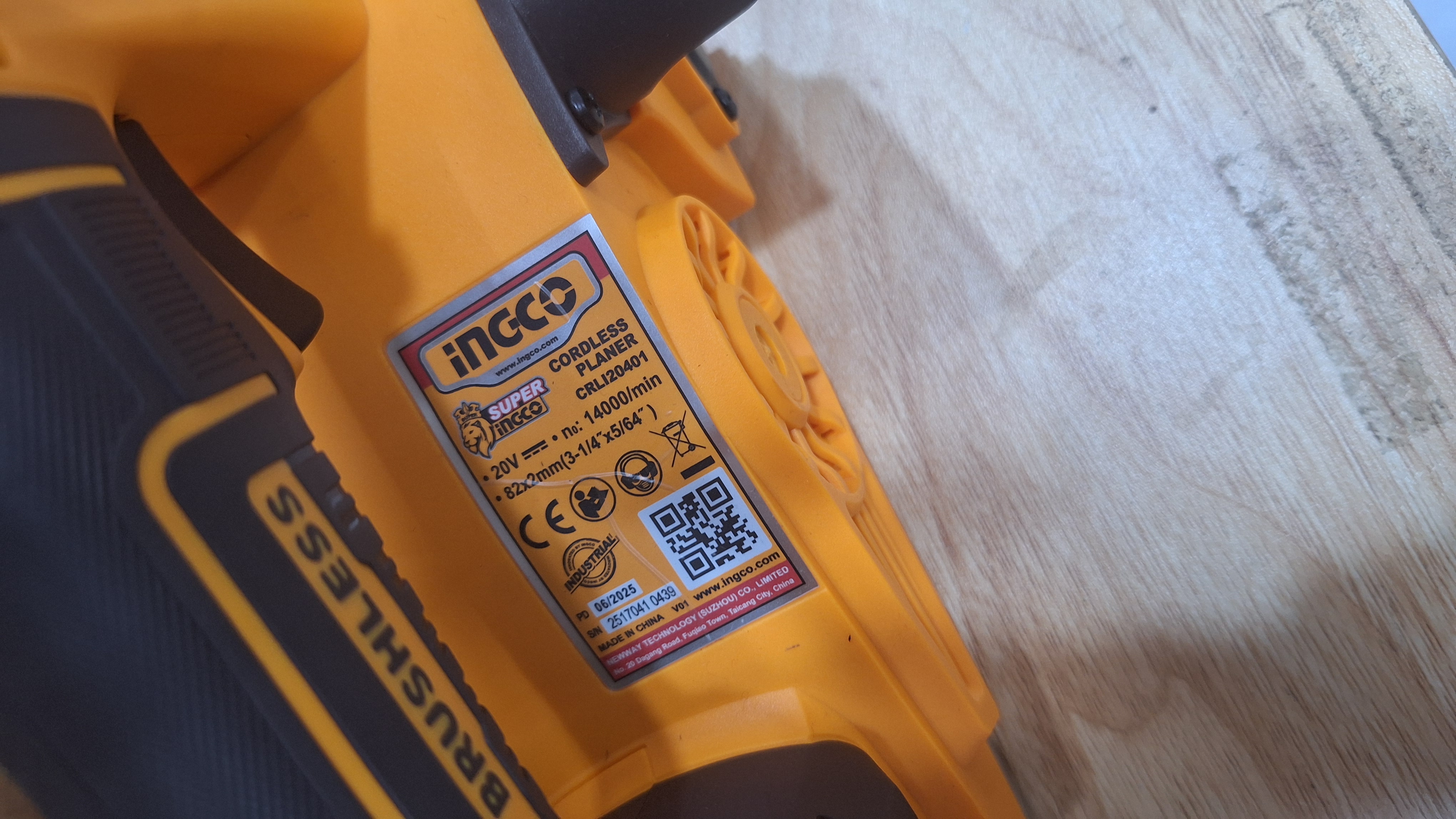 CRLI20401 - MESIN KETAM CORDLESS 20V