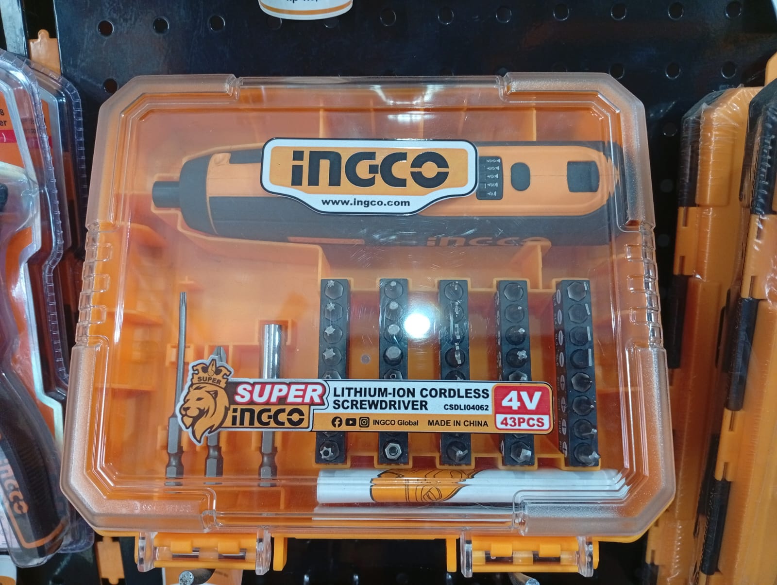 CSDLI04062 - MESIN OBENG 4V 1/4' 240/MIN 5N.m